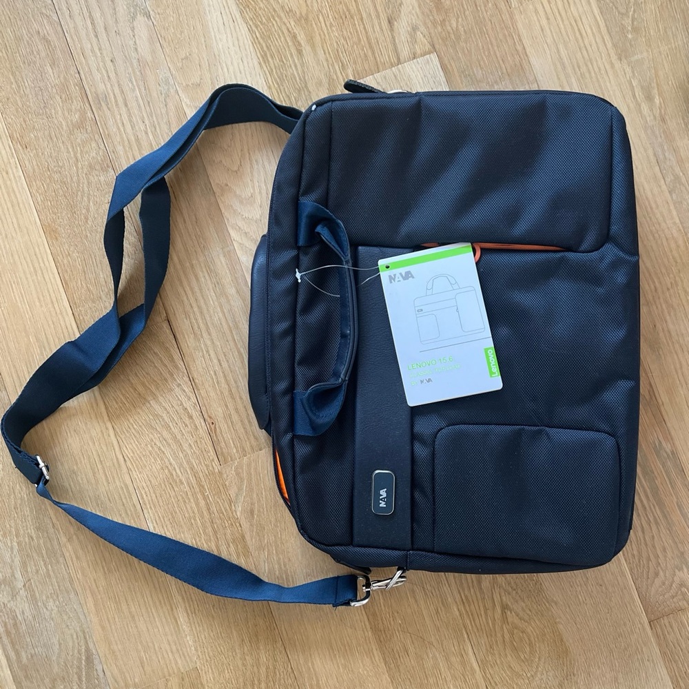 Laptop bag perfect for traveling